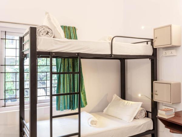 Locul Uptown - Near Bangalore Palace Grounds : photo 3 de la chambre 6 bed non ac male dorm only