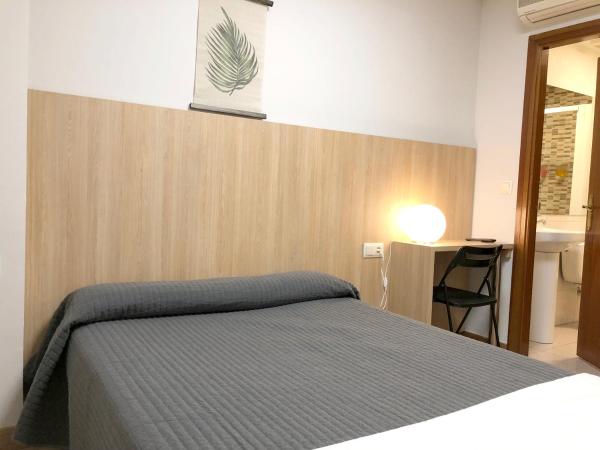 Bearan Bar & Rooms : photo 1 de la chambre petite chambre double