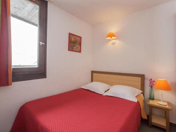 Résidence Pierre & Vacances Les Combes : photo 9 de la chambre appartement 1 chambre (5 personnes)