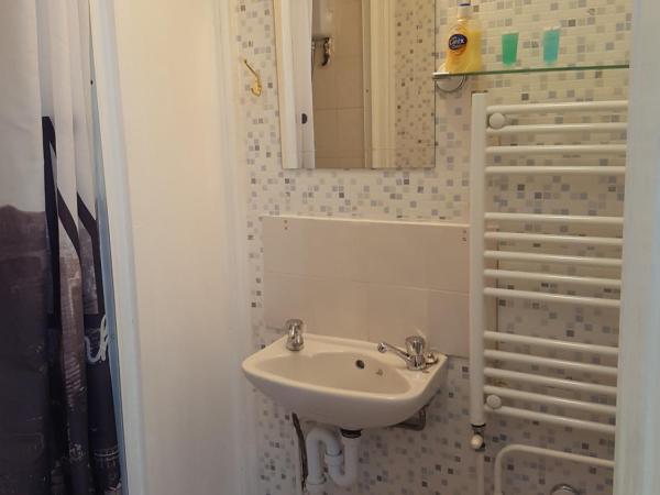 Adams Guest House : photo 5 de la chambre chambre simple