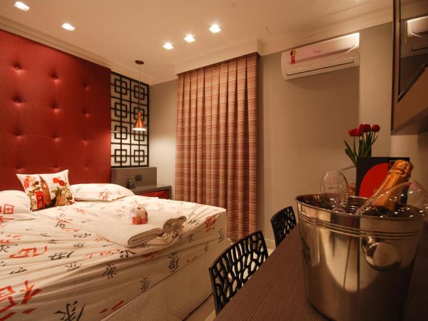 Glória Plaza Hotel (Adults Only) : photo 2 de la chambre suite lit queen-size