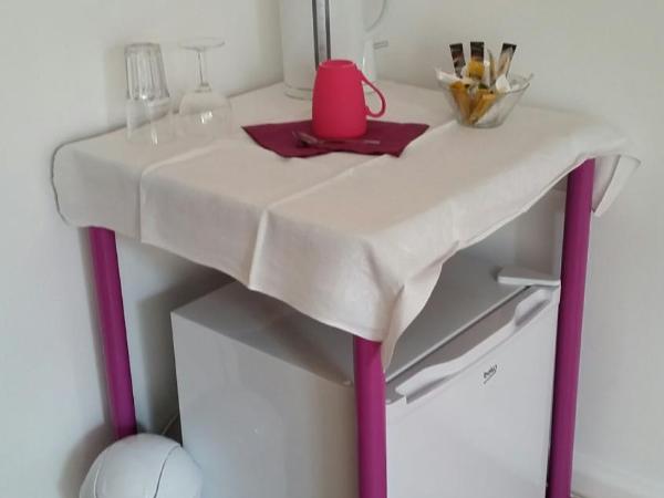 Villa Belle Rive : photo 6 de la chambre chambre simple Économique avec douche et toilettes communes