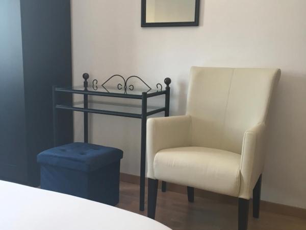 Villa Misita : photo 7 de la chambre chambre double - vue sur jardin