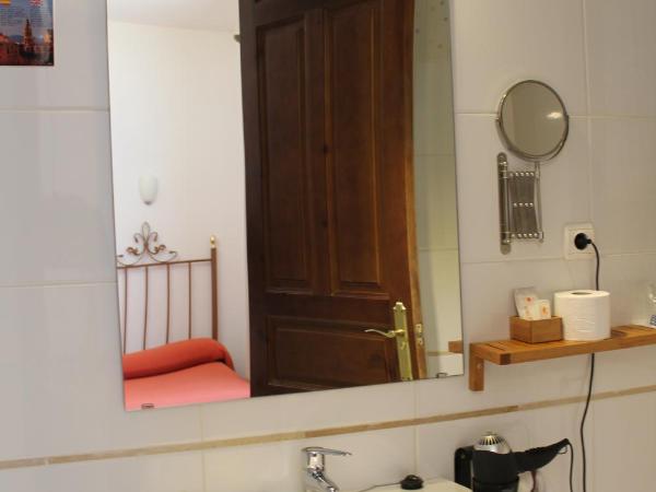 Don Paula : photo 10 de la chambre chambre double ou lits jumeaux avec lit d'appoint