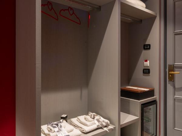 Villa Domus Salento Suites & Rooms con parcheggio privato in loco : photo 4 de la chambre chambre supérieure lit queen-size