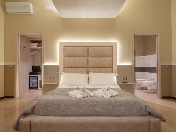 Villa Domus Salento Suites & Rooms con parcheggio privato in loco : photo 4 de la chambre suite deluxe avec baignoire spa