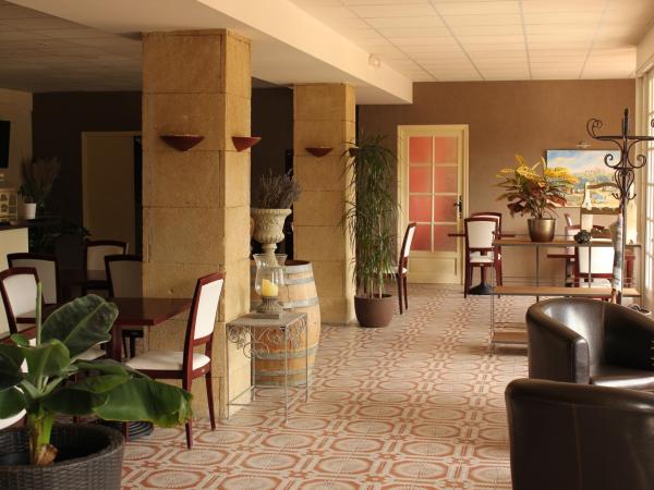 Logis Hôtel Le Manoir & Lounge : photo 6 de la chambre chambre double avec terrasse