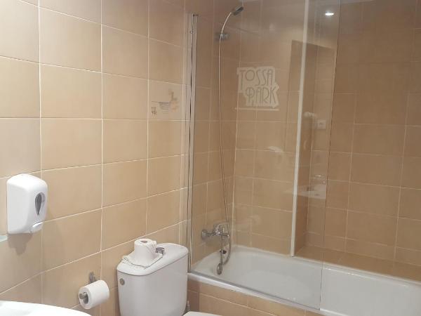 GHT Aparthotel Tossa Park : photo 7 de la chambre studio avec balcon (2-3 adultes)