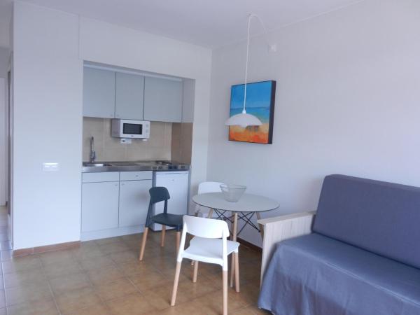 GHT Aparthotel Tossa Park : photo 1 de la chambre studio avec balcon (2-3 adultes)