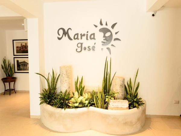 Hotel María Jose : photo 3 de la chambre chambre double avec 2 lits doubles