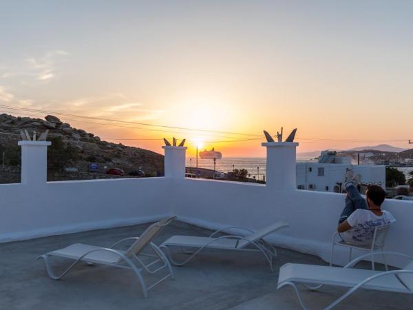 Alexandra Mykonos Port : photo 5 de la chambre chambre double deluxe avec balcon - vue sur mer