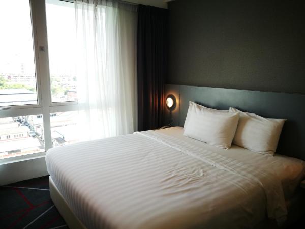 Amerin Hotel Johor Bahru : photo 3 de la chambre chambre lit king-size deluxe