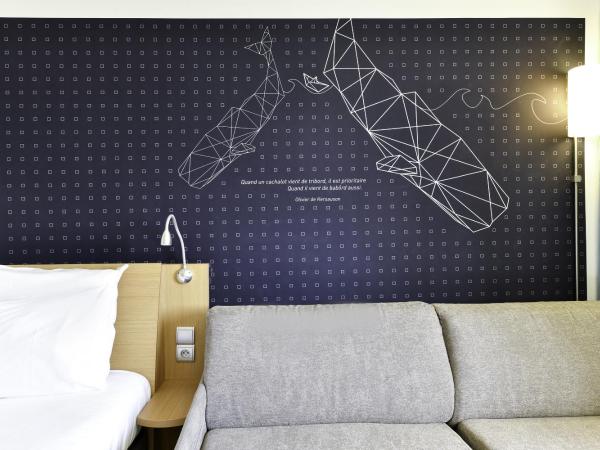 Novotel La Rochelle Centre : photo 3 de la chambre chambre double standard avec canapé-lit