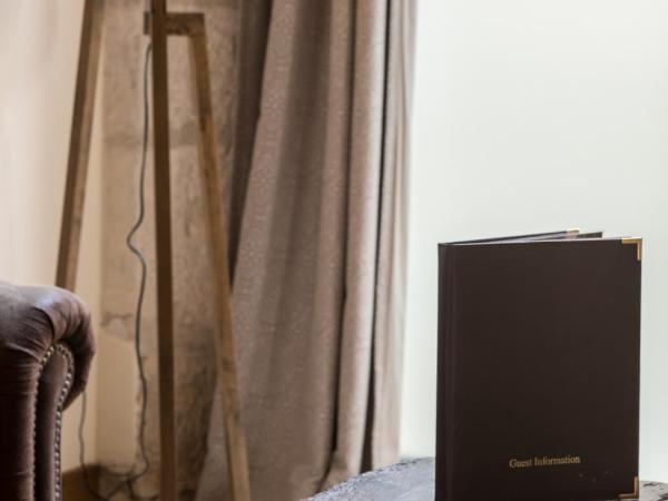 Abbaye de Maizières : photo 4 de la chambre suite citeaux