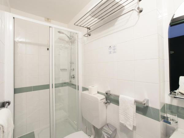 Hotel Tirreno : photo 3 de la chambre chambre double ou lits jumeaux