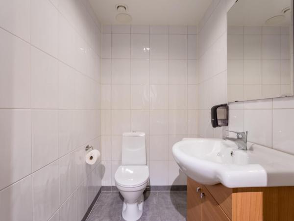 ApartDirect Hammarby Sjöstad : photo 9 de la chambre appartement en duplex avec terrasse