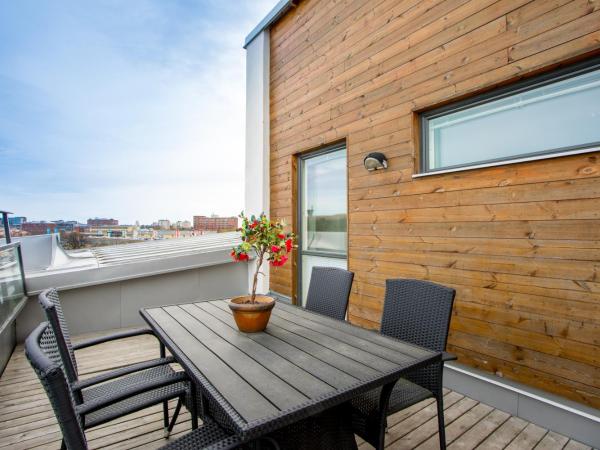 ApartDirect Hammarby Sjöstad : photo 8 de la chambre appartement en duplex avec terrasse