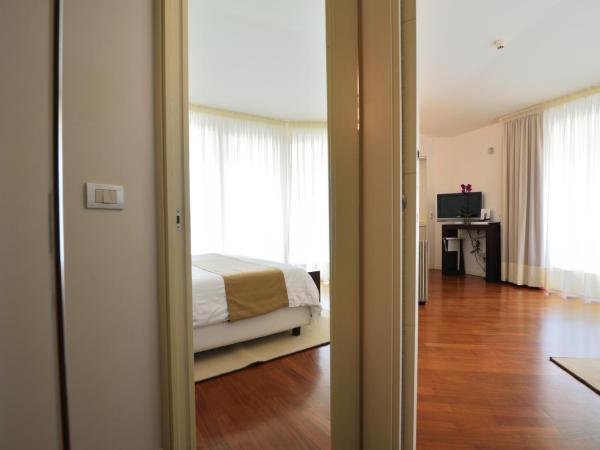 Eden Rock Resort : photo 5 de la chambre suite junior supérieure avec balcon