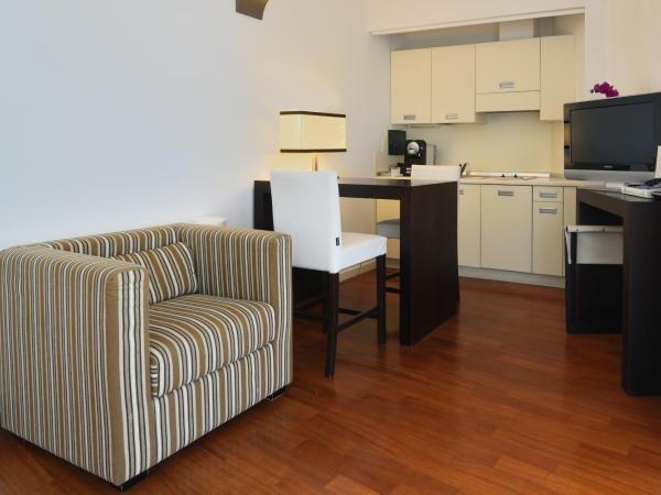 Eden Rock Resort : photo 2 de la chambre suite junior supérieure avec balcon