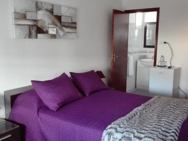 Alojamento S. Pedro : photo 1 de la chambre chambre double avec salle de bains privative