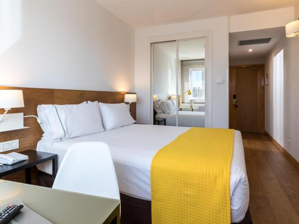 Rafaelhoteles Atocha : photo 6 de la chambre chambre double ou lits jumeaux
