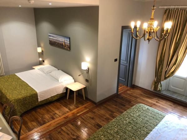 Artua'&Solferino : photo 1 de la chambre suite junior avec balcon