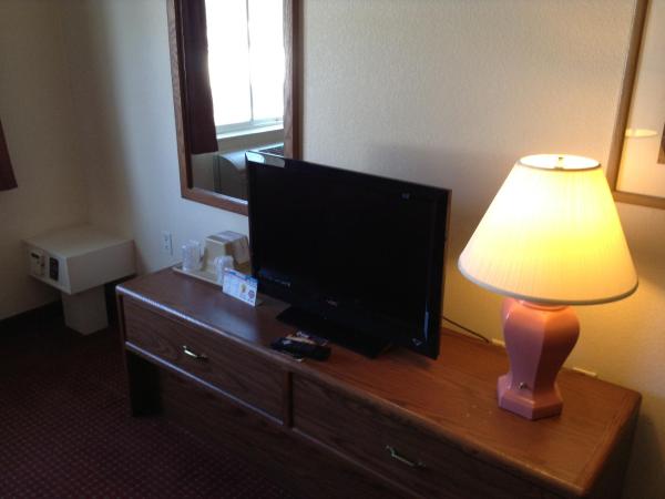 Royal Inn Airport Salt Lake City : photo 2 de la chambre chambre 2 lits queen-size - non-fumeurs