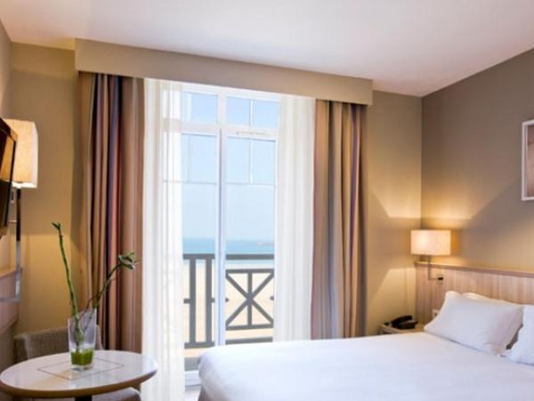 Antinéa : photo 7 de la chambre chambre double ou lits jumeaux - vue sur mer