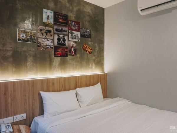 HOTEL CIQ, JALAN TRUS : photo 1 de la chambre chambre double ou lits jumeaux standard