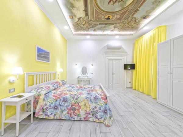 B&B Rest a Napoli : photo 1 de la chambre chambre familiale