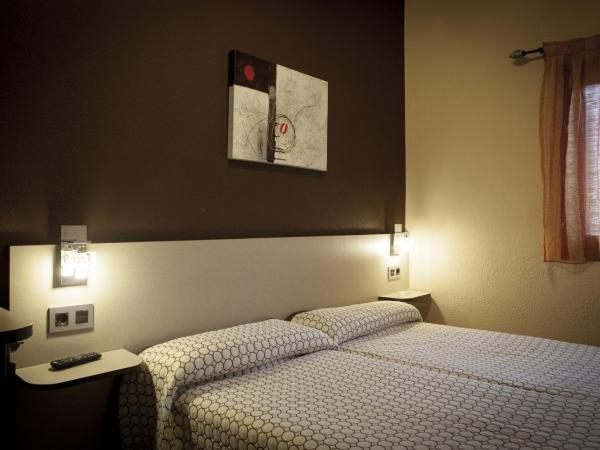 Pensión Ametzagaña : photo 2 de la chambre chambre double