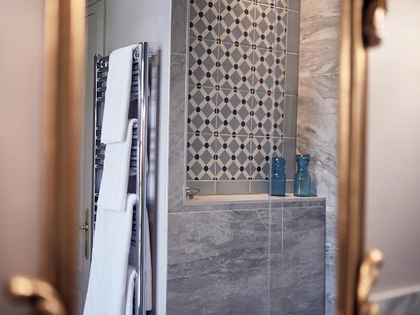 Castel Bois Marie, Maison d'hôtes : photo 3 de la chambre chambre double confort - vue sur jardin