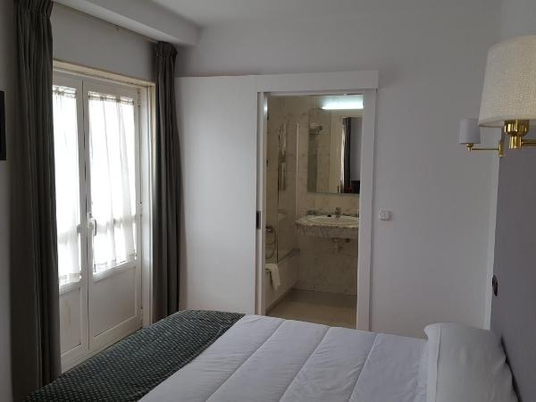 Hotel San Jacobo : photo 7 de la chambre chambre double ou lits jumeaux