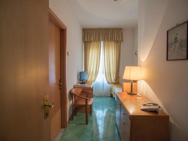Hotel Villa Maria : photo 3 de la chambre chambre simple