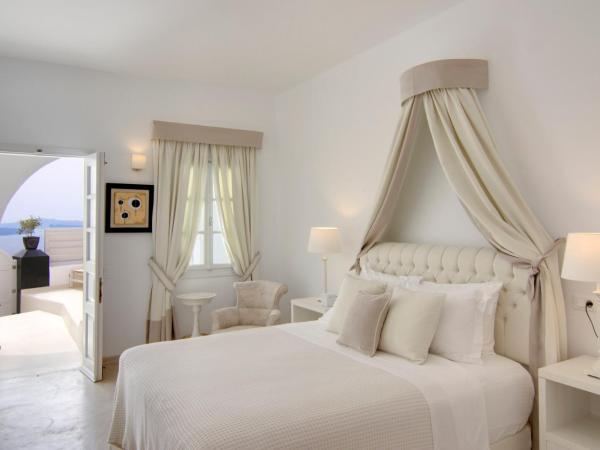 Santorini Secret Suites & Spa, Small Luxury Hotels of the World : photo 6 de la chambre villa junior avec piscine extérieure - vue panoramique