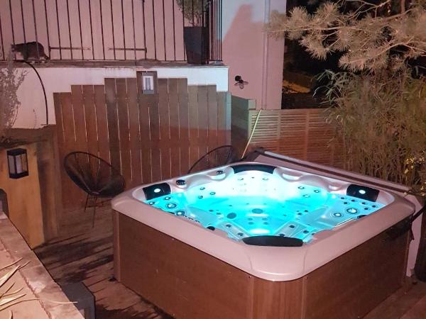 A l'Ombre des Pins : photo 1 de la chambre chambre triple confort