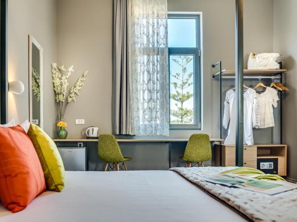 Mosaic : photo 2 de la chambre suite deluxe avec lit queen-size