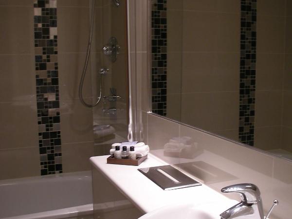 Kildonan Lodge Hotel : photo 3 de la chambre chambre double avec lit à baldaquin