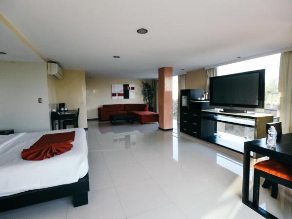 Hotel El Español Paseo de Montejo : photo 6 de la chambre suite lit king-size