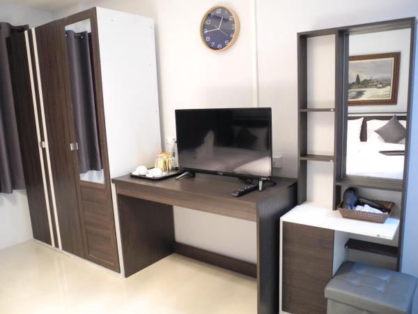 Bann Tawan Hostel Chiang Rai : photo 4 de la chambre chambre triple deluxe