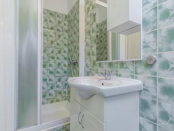 Apartments Emili : photo 5 de la chambre appartement avec balcon