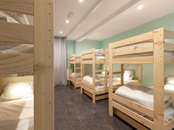 Balea Hostel : photo 1 de la chambre lit superposé dans dortoir mixte