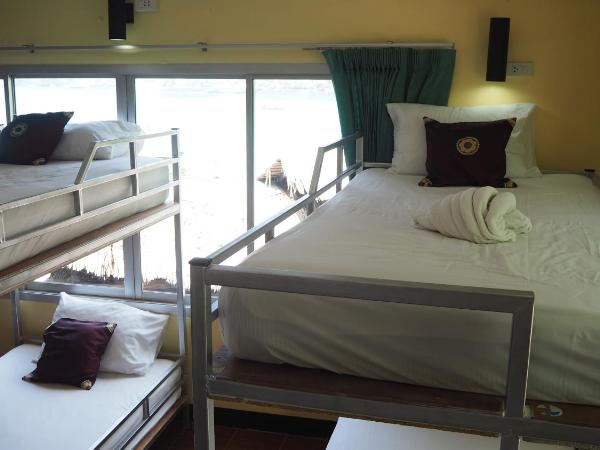 Chaokoh Phi Phi Hostel : photo 9 de la chambre lit superposé dans dortoir mixte