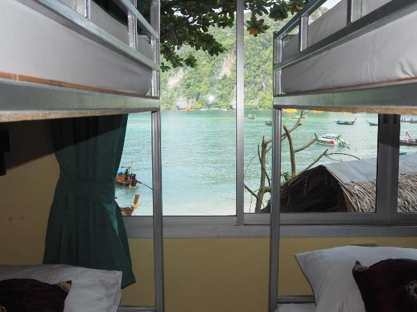 Chaokoh Phi Phi Hostel : photo 5 de la chambre lit dans dortoir pour femmes de 6 lits