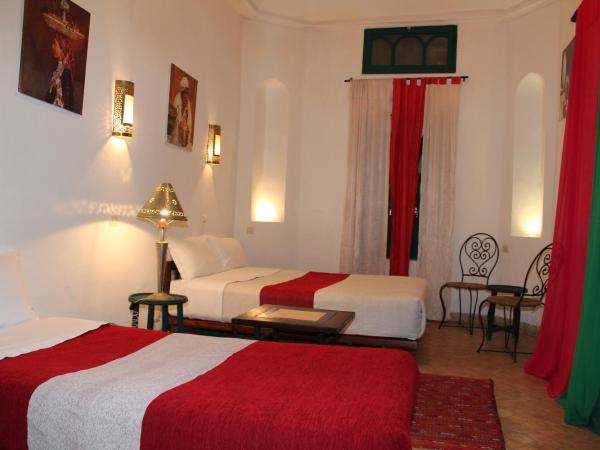 Hotel Dar El Qdima : photo 5 de la chambre chambre familiale avec douche