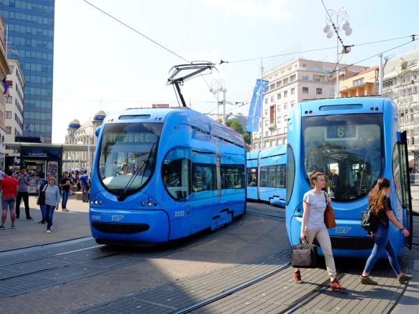 Love Croatia Hostel-Mir Guesthouse Zagreb : photo 8 de la chambre chambre familiale deluxe