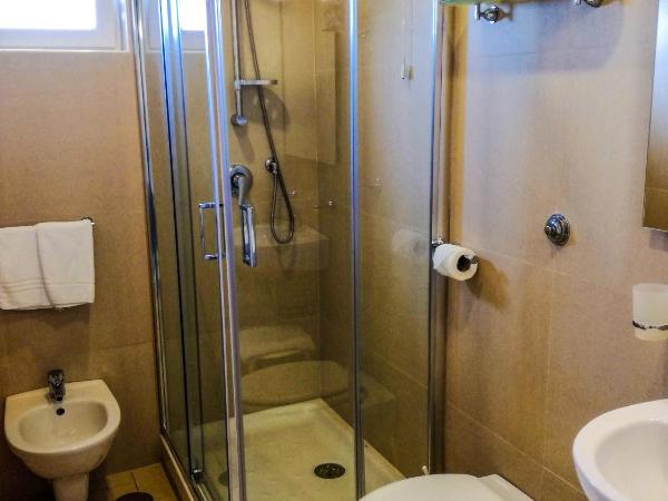 Hotel Villa Fiorita : photo 7 de la chambre chambre double Économique