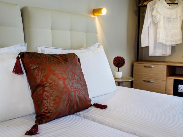 Mosaic : photo 8 de la chambre suite deluxe avec balcon