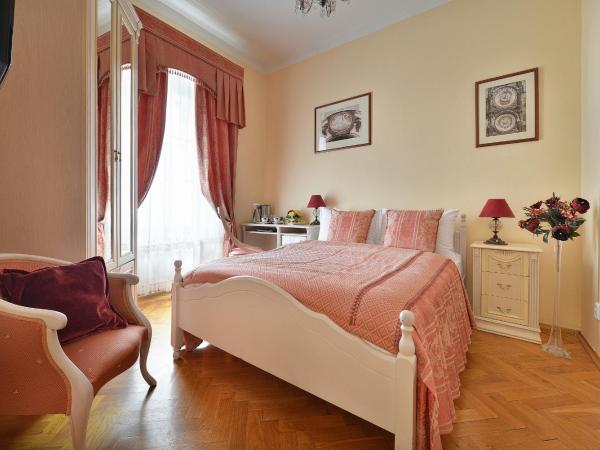 Boutique Hotel Constans : photo 4 de la chambre petite chambre double