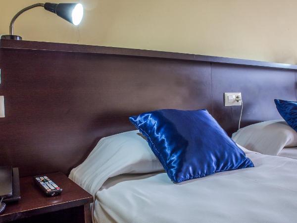 Hostal Hotil Coruña Centro : photo 7 de la chambre chambre lits jumeaux deluxe